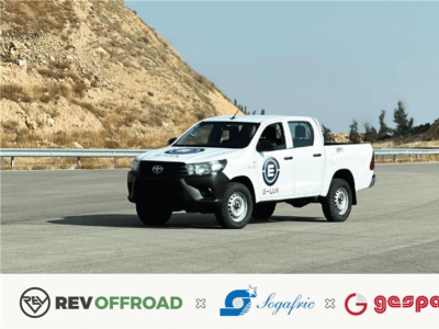 REV ET SOGAFRIC PRÉSENTENT LEUR NOUVEAU KIT RÉTROFIT TOYOTA HILUX AU MAROC